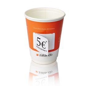 Recyclebarer Graspapier Becher Zalando Label Cup Coffee To-Go Kampagnen Beispiele AD2GO